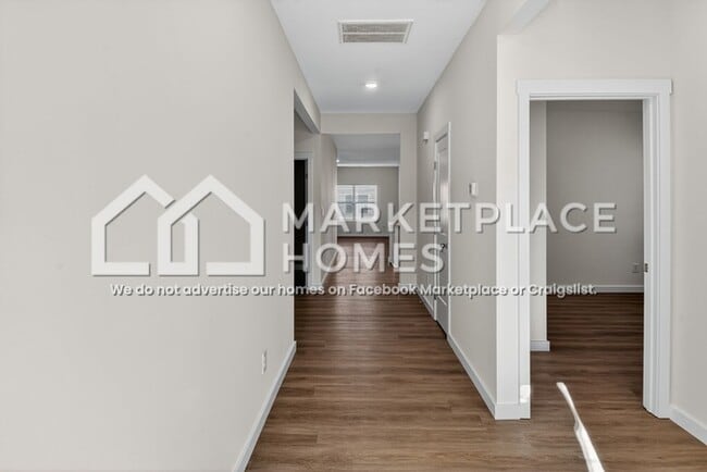 Photo - 4321 Scenic Mdw Dr NE