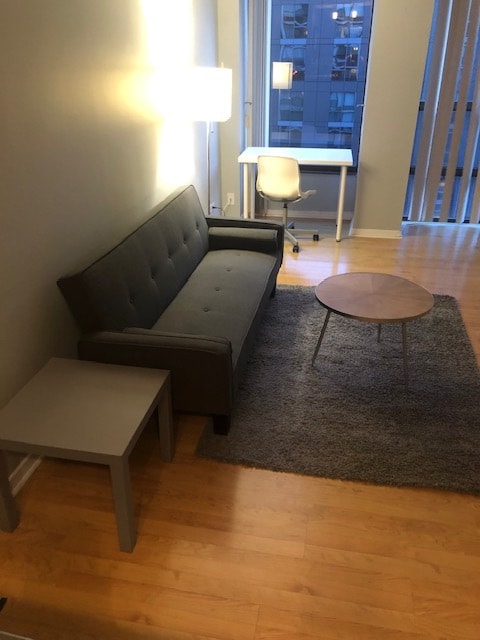 Family room - 230 E Ontario St Condo Unit 1704