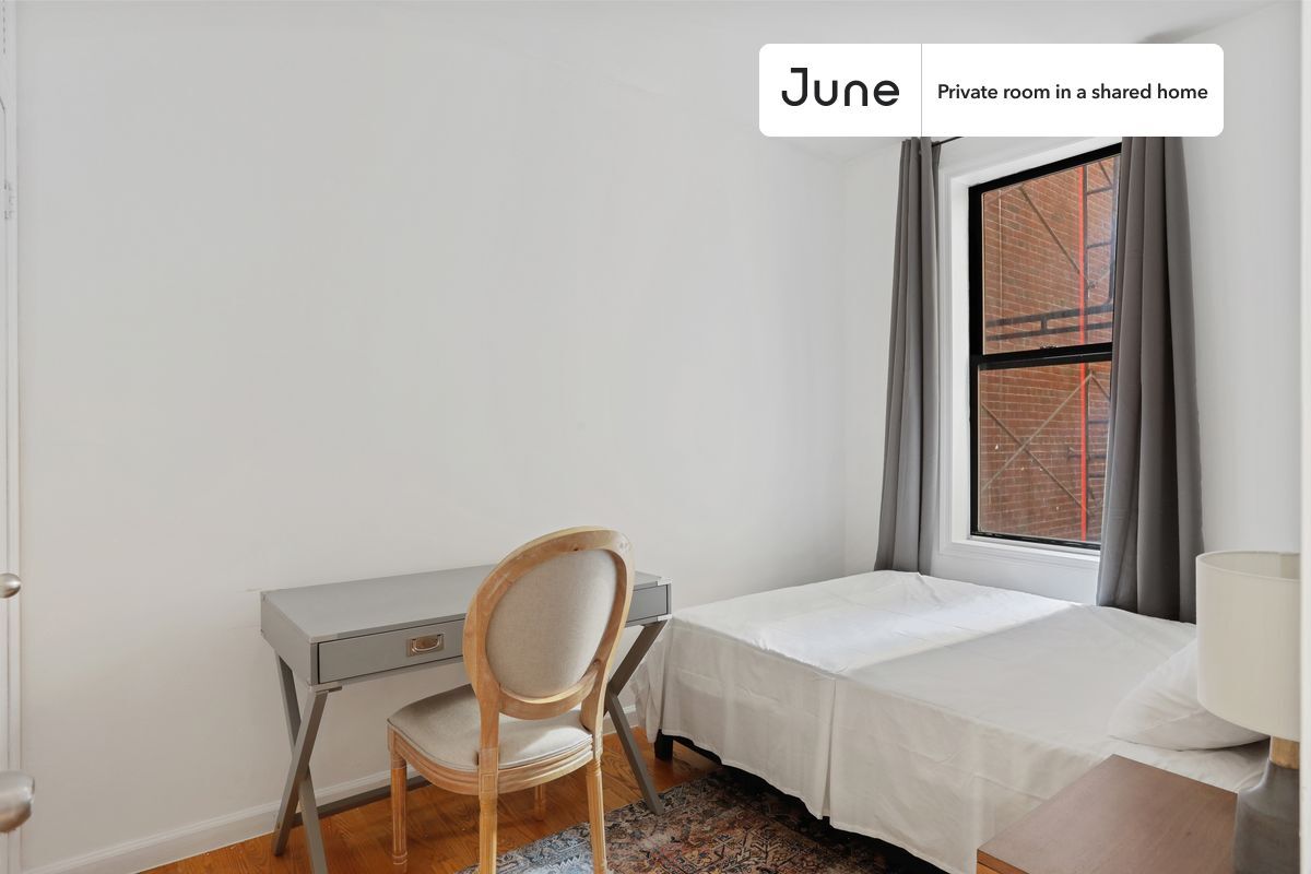 Private bedroom in 3 bed/1 bath Home - Private bedroom in 3 bed/1 bath Home
