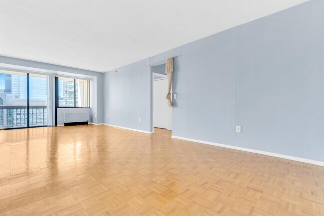 Photo - 45 River Dr S Unidad 2305