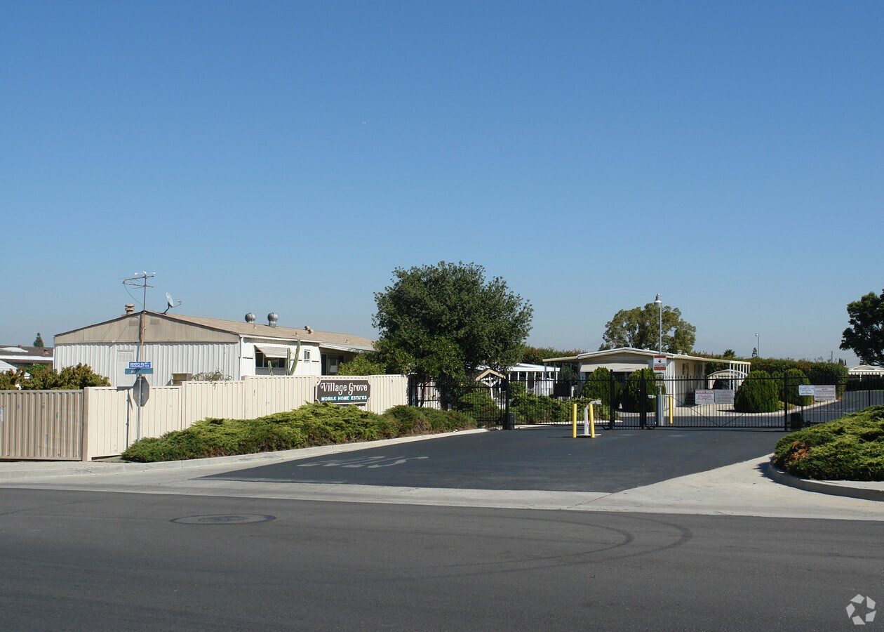 Photo - Village Grove Mobile Homes