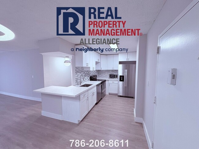 Building Photo - Newly Renovated 2 BR/1 BA Gem Awaits! Section 8 Accepted