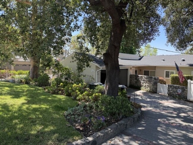 Photo - Spacious & Charming 3 Bedroom and a Den Home with Beautiful Updates