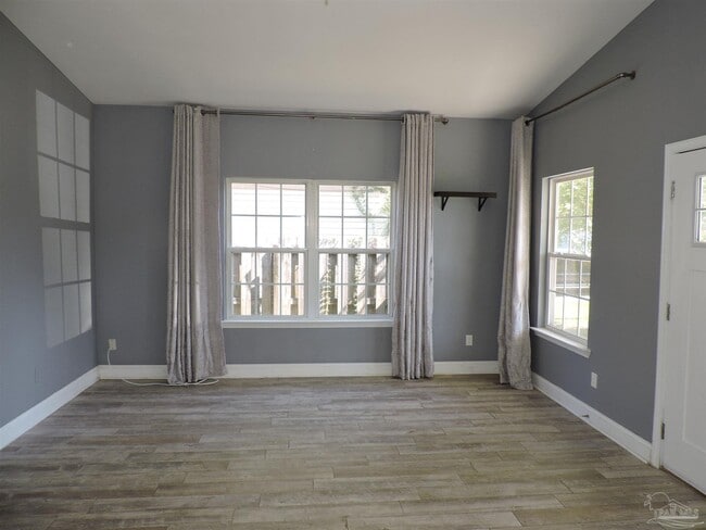 Photo - 1307 N 6th Ave