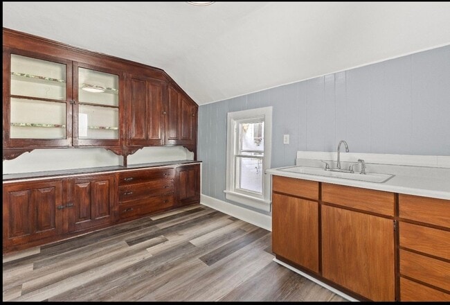 Photo - Charming 2BR Duplex in Racine