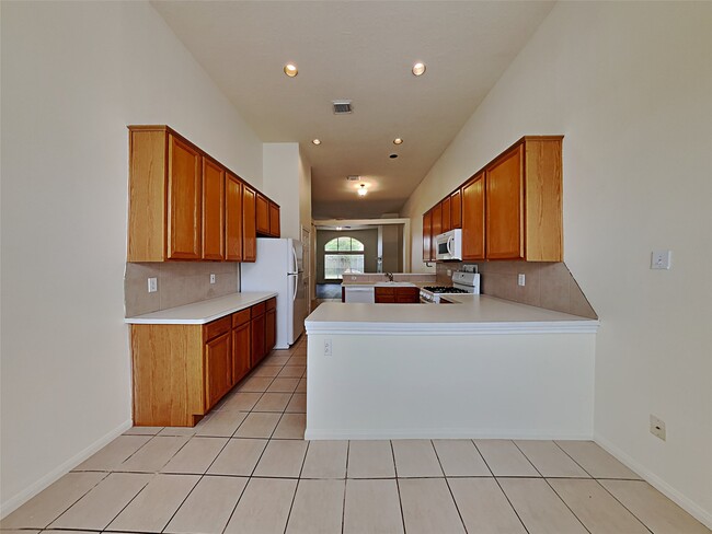 Photo - 534 Starkstone Ct