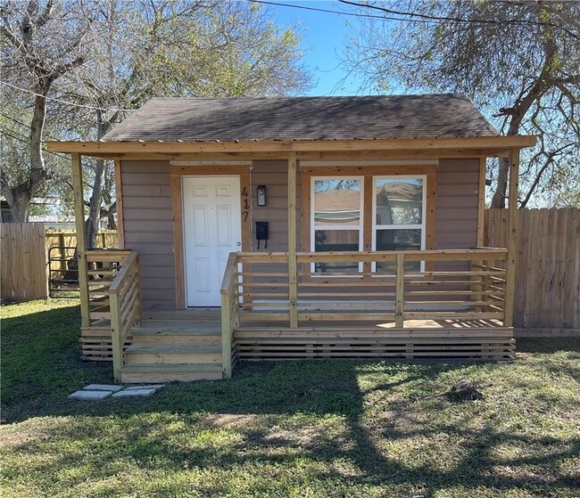 Building Photo - 417 Robert Dr