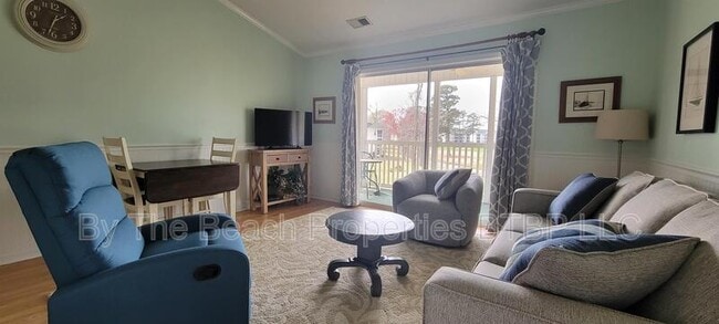 Building Photo - 525 White River Dr Unit 20H -