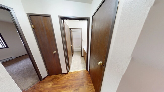 1611 S 115th Court