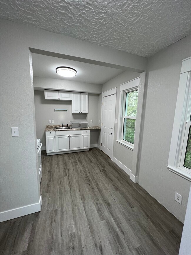 Photo - 1008 Kingman Cir