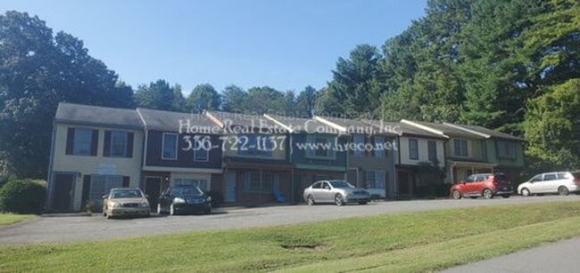 Building Photo - 3454 Valley Cliff Dr