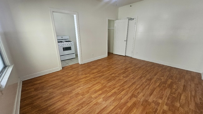 Photo - 727 S Coronado St Unit 307