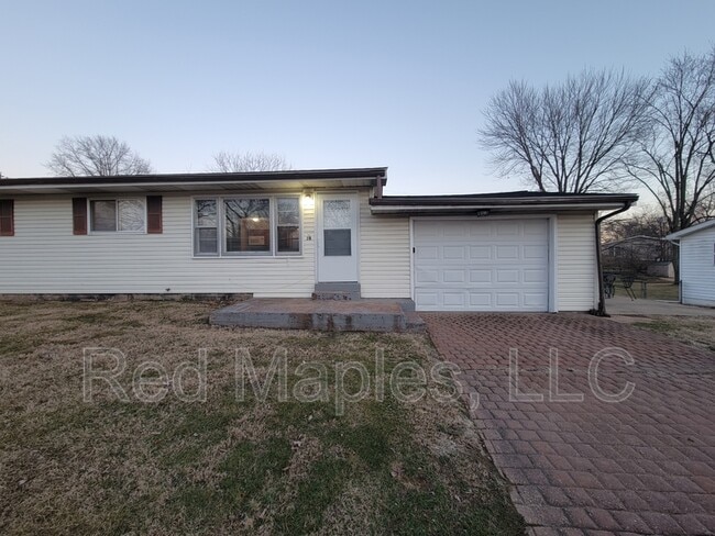 Building Photo - 3 Fairview Dr