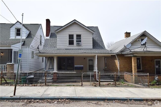 Building Photo - 825 Pine St Rental