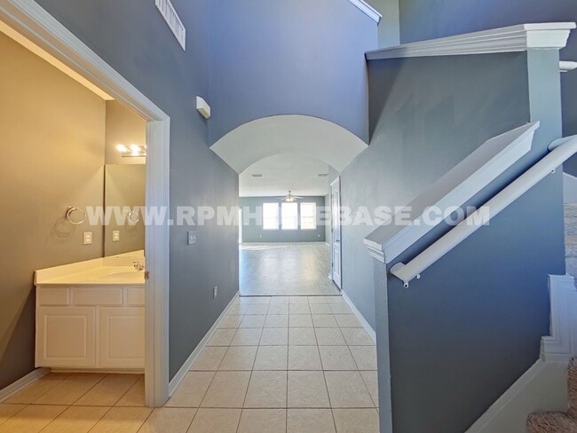 Photo - Spacious 4-Bedroom Home in South Crestview – Perfect for Families and Close to Military Bases