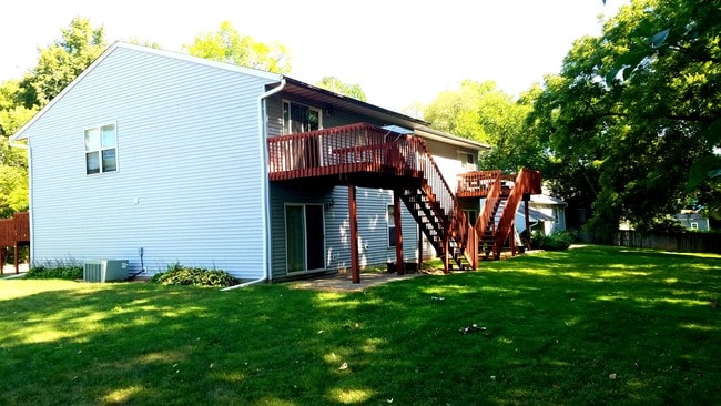 Photo - 803 S Van Buren St