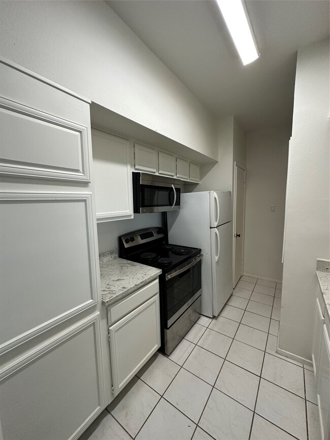 Photo - 2025 Augusta Dr Unit 203