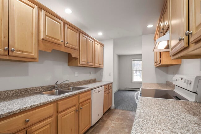 Photo - 20 Bow St Unit Duplex