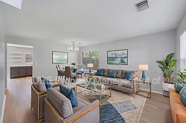 Photo - 906 Low Brim Cove