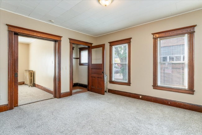 Photo - 1221 N Clinton Ave Unit Down