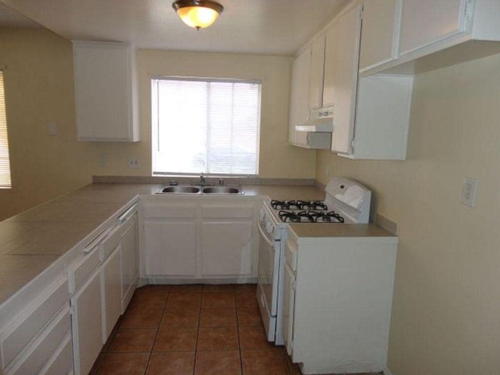 Photo - 38657 25th St E