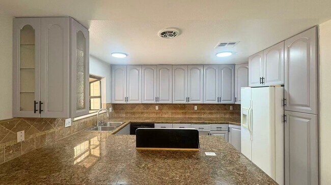 Photo - A Must See!!