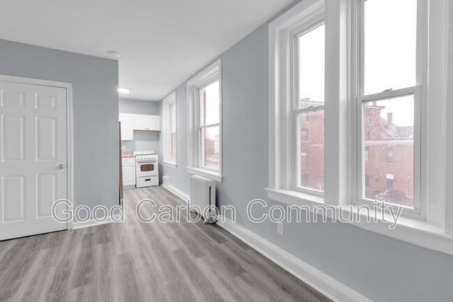 Photo - 131 Allen St Unit 14