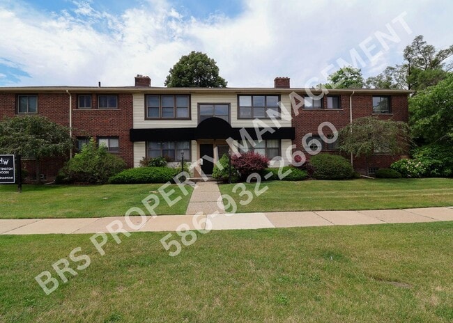 Building Photo - Move-In Ready 2BD Apt – Walk to Downtown R... Unit 202