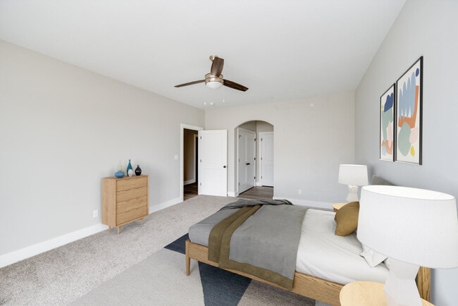 1BR, 1BA - 756SF