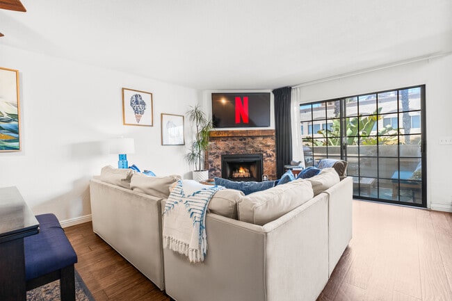 Photo - 727 Seacoast Dr Unit 727