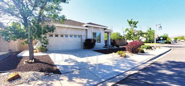 Building Photo - Beautiful 3 bedroom 2 bath plus 2 car garage in Damonte Ranch with New Carpet & Paint
