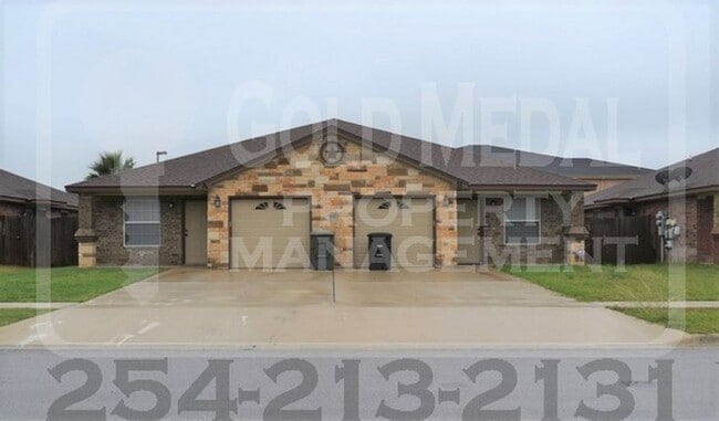 Building Photo - 1110 Grace Point Dr Unit A