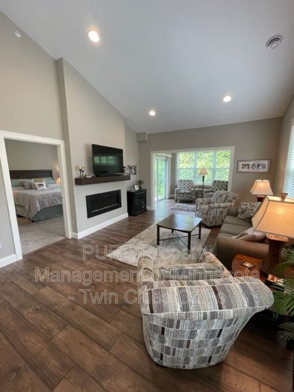 Photo - 631 Liberty Wy