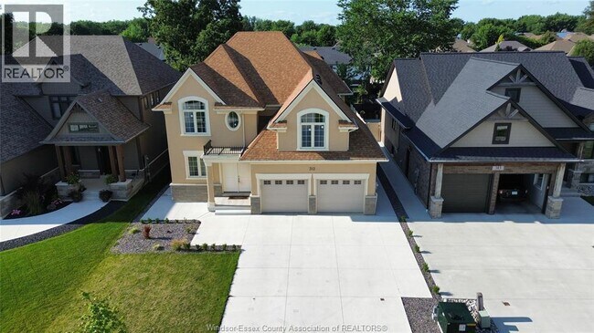 Photo - 313 Christine Ave