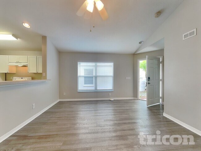 Photo - 7526 Oxford Garden Cir