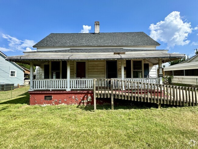 Building Photo - 213 A St Rental