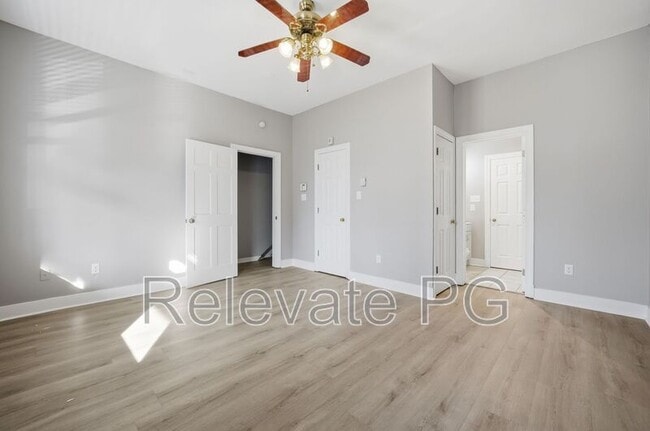 Photo - 2206 Parkwood Ave