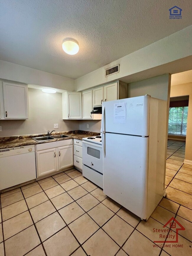 Photo - 4330 Wilson St