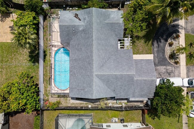Photo - 8521 NW 53rd St