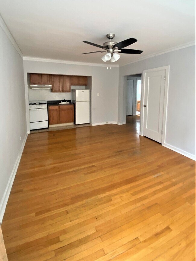 3150.5 W Wilson Ave Rental House Rental in Chicago, IL