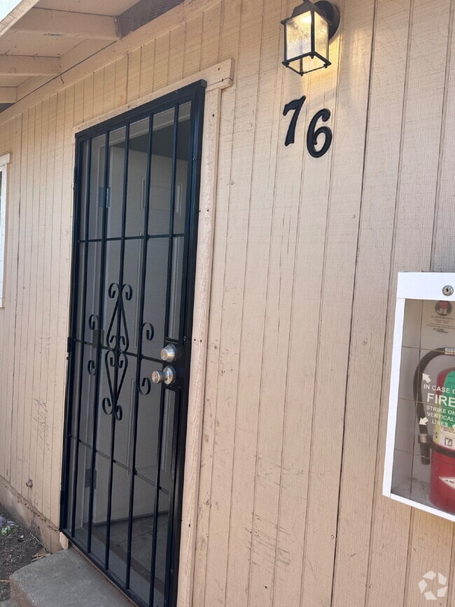 Building Photo - Affordable 1-Bedroom Apartment