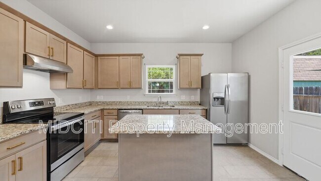 Photo - 1035 Cedar Grove Trail