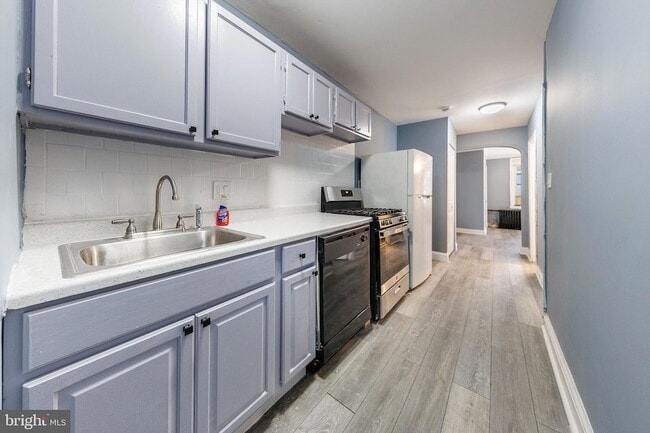 Photo - 905 19th St NE