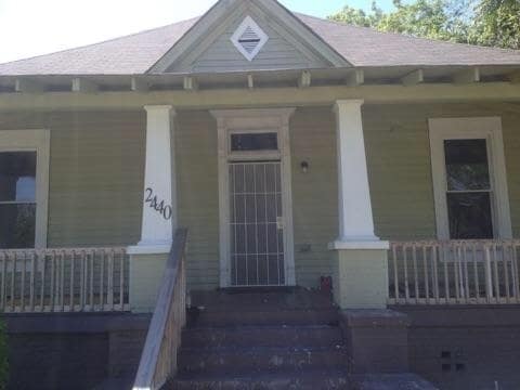 Photo - 2440 Marion St