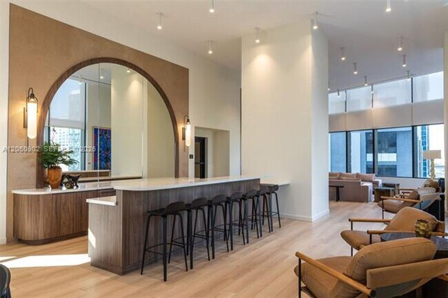 Photo - 225 N Miami Ave