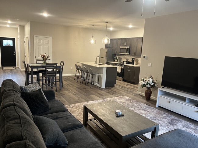 Photo - 2086 Community Ln Unit 1C