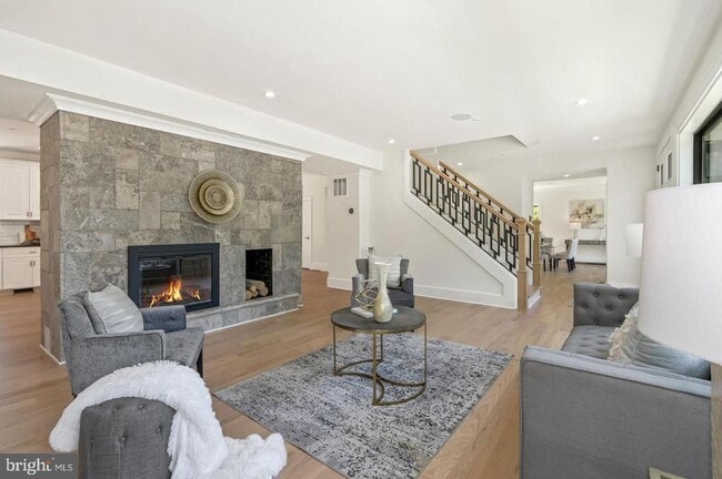 Photo - 5805 Massachusetts Ave