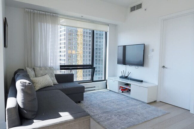 Photo - 1288 Av. des Canadiens-de-Montréal Unité SI ID1520409P