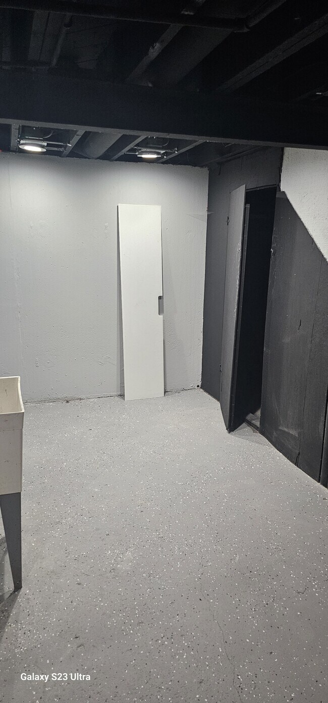 Photo - 24340 Blackstone St