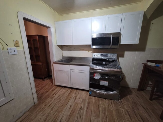 Photo - 429 S 3rd St
